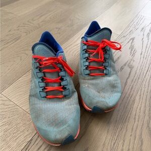 Nike Men's Teal and Red Athletic Shoes